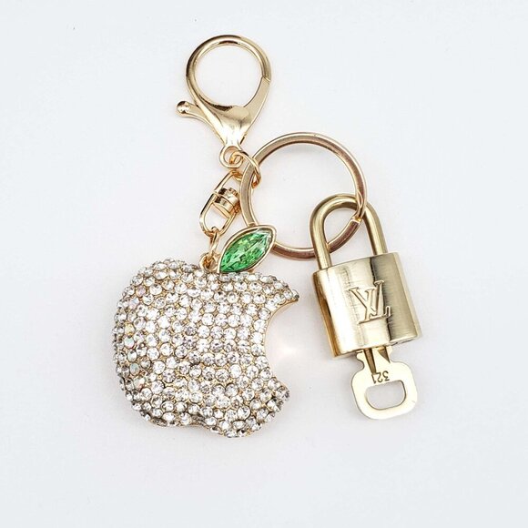 100% Auth Louis Vuitton Lock & Key with unbranded Bagcharm, Keycharm, Keychain - Picture 1 of 7
